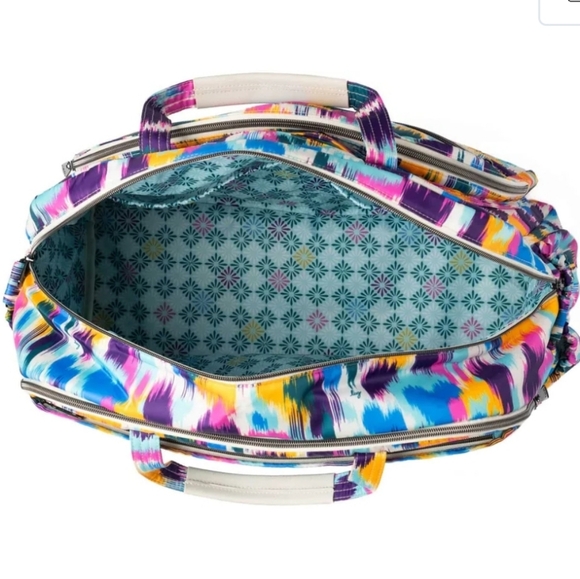 Retails For $87, NWOT Lug Steamboat Jumbo Travel Tote In Ikat Multi - Picture 10 of 11